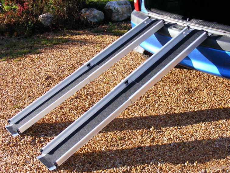 Mobilní přenosné teleskopické hliníkové ližiny - délka 152/83 cm